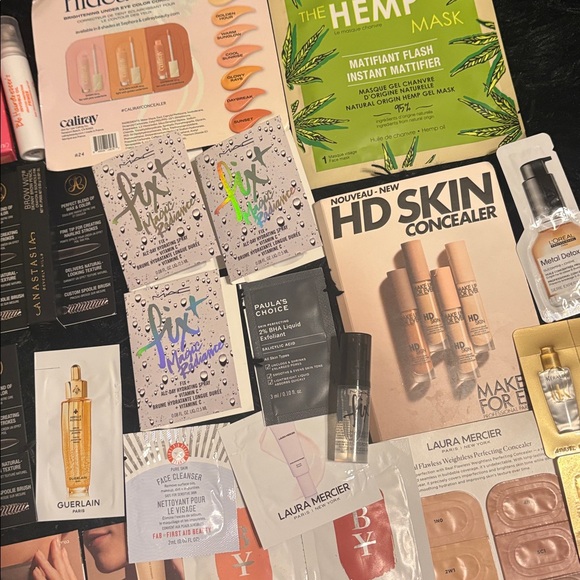 Large Skincare Sample Set - Picture 3 of 5